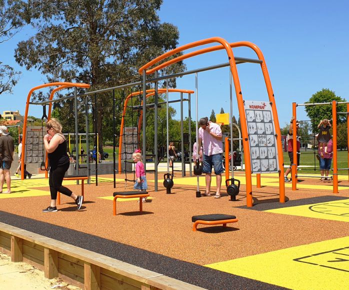 Thiết bị vận động Gym